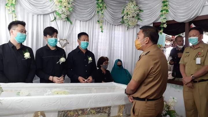 Almarhumah semasa hidup.